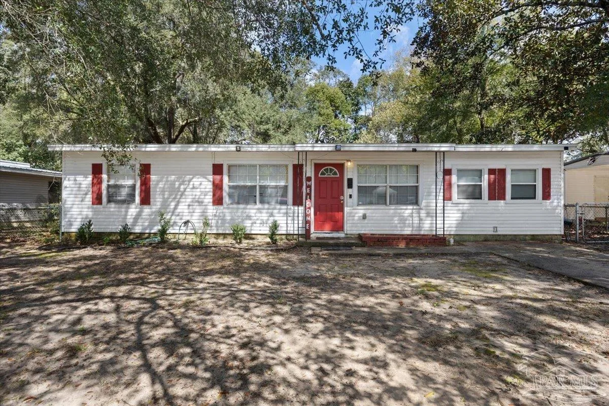 6480 Gaynell Ave, Milton, FL 32570
