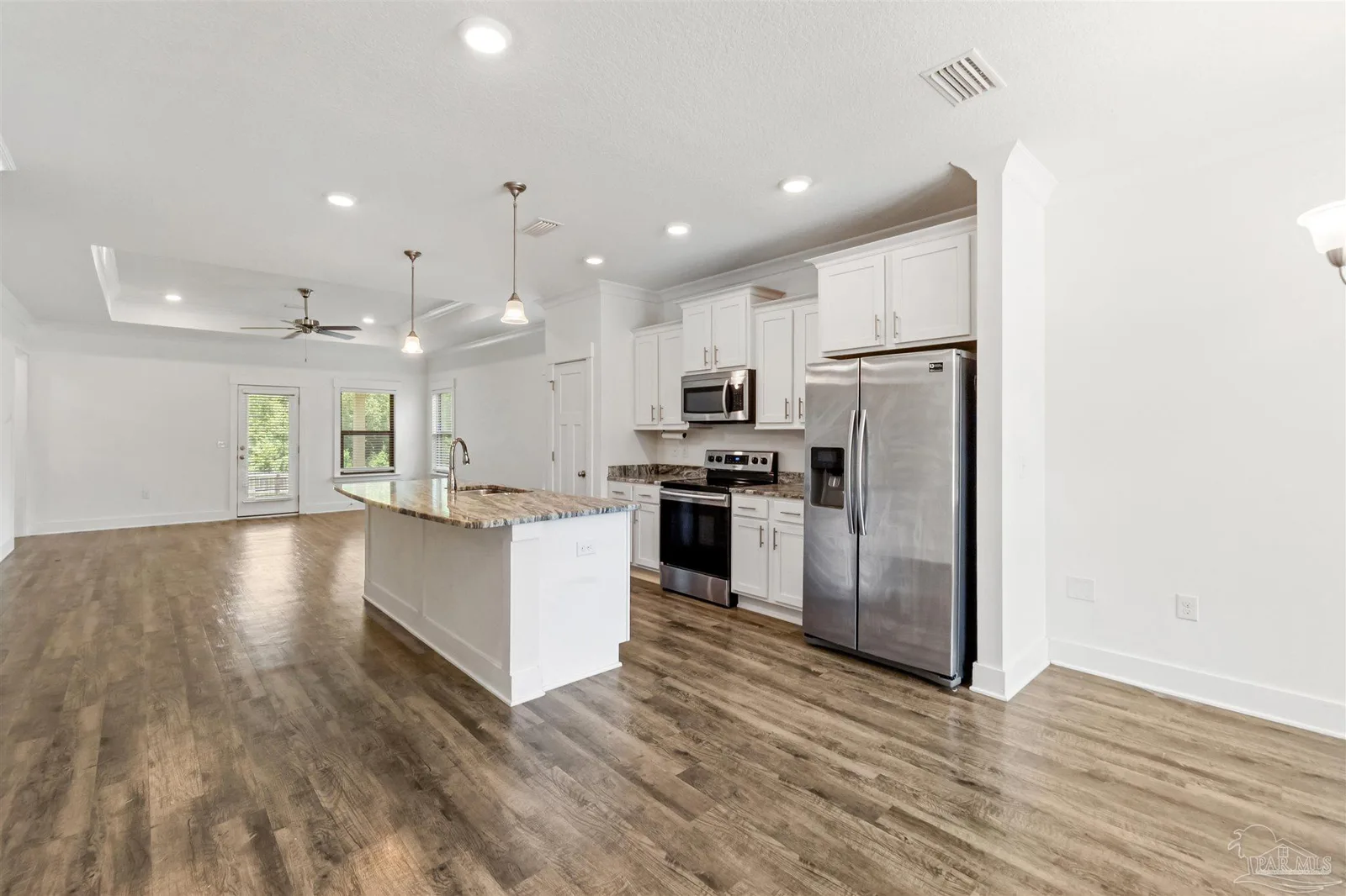 424 Pemberton Ln, Cantonment, FL 32533 photo 2