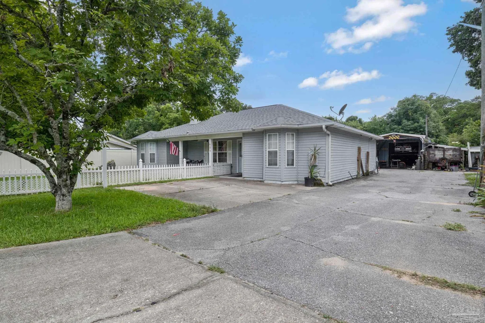 605 Armenia Dr, Pensacola, FL 32505 photo 3