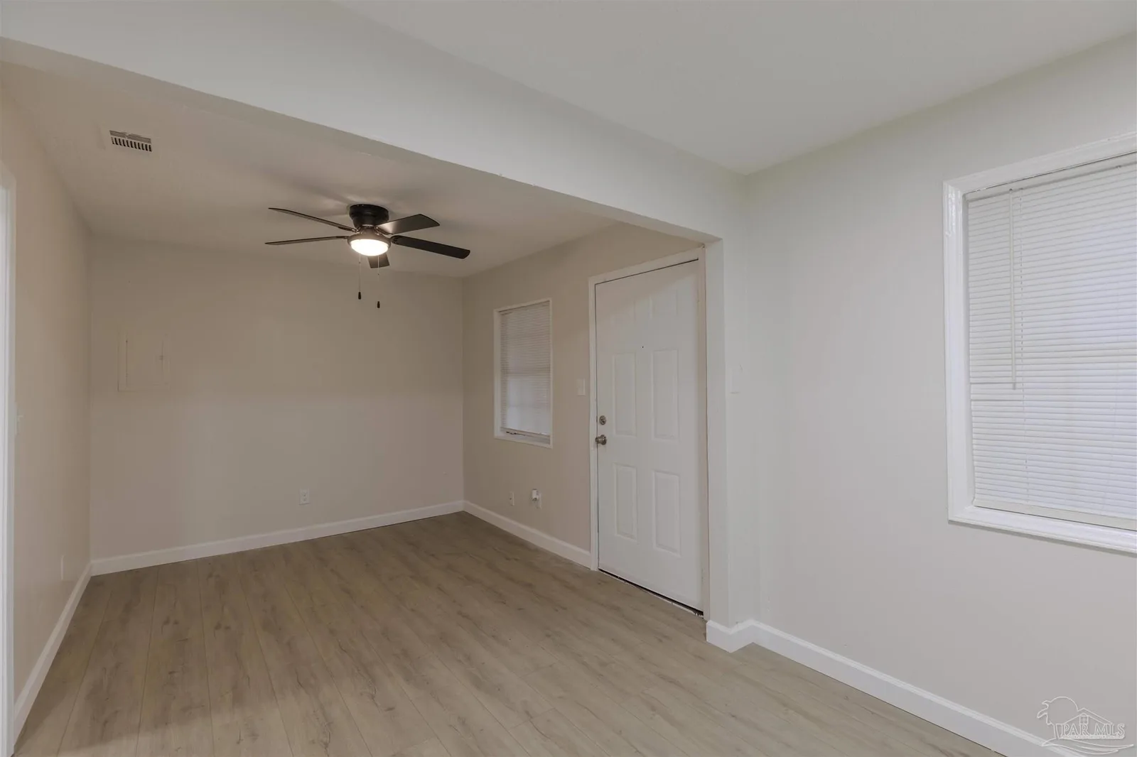 825 Booker Ave, Cantonment, FL 32533 photo 7