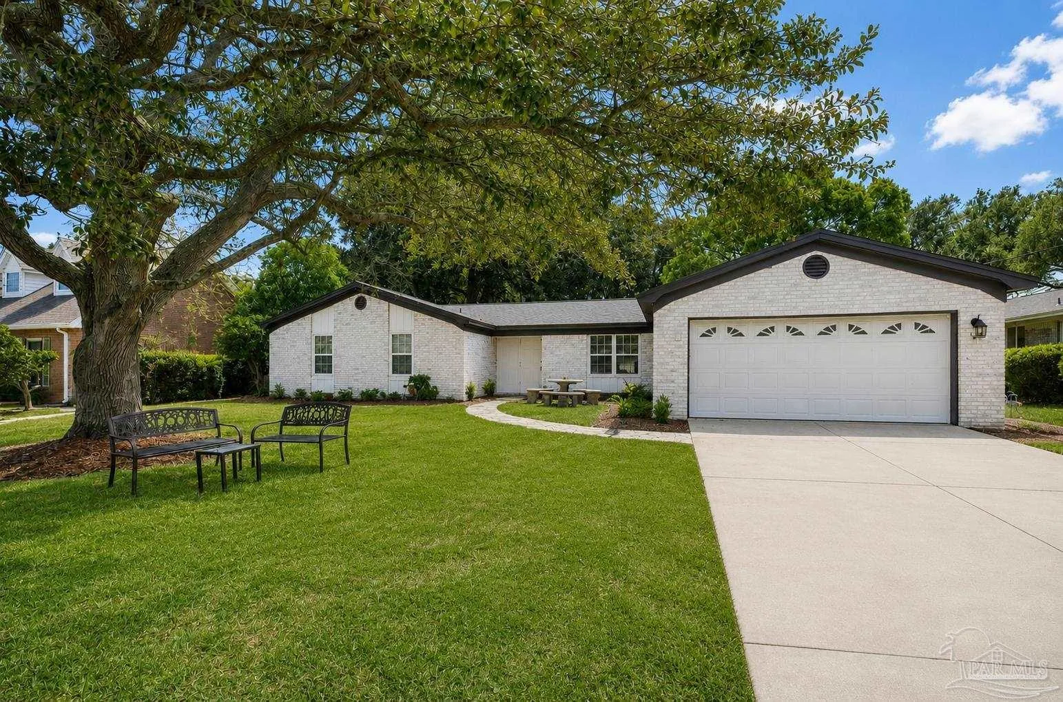 420 Dolphin St, Gulf Breeze, FL 32561 photo 3
