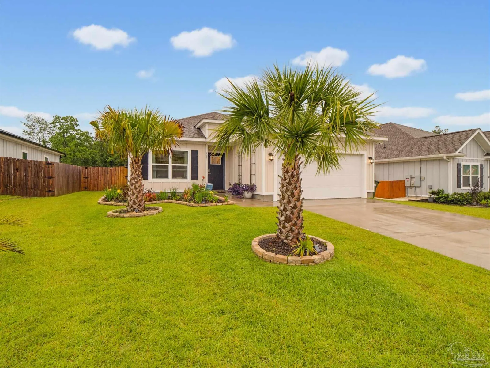 889 Windhill Dr, Cantonment, FL 32533 photo 4