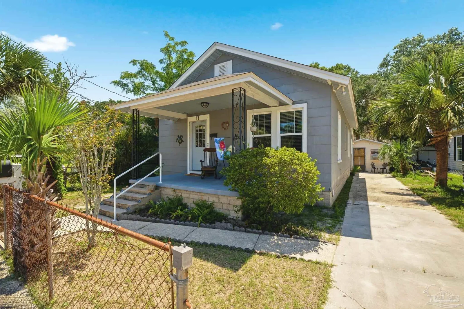 17 N F St, Pensacola, FL 32502 photo 2