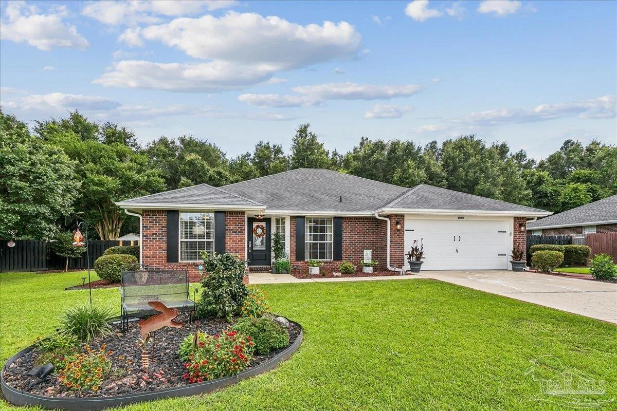 4848 La Casa Cir, Pace, FL 32571