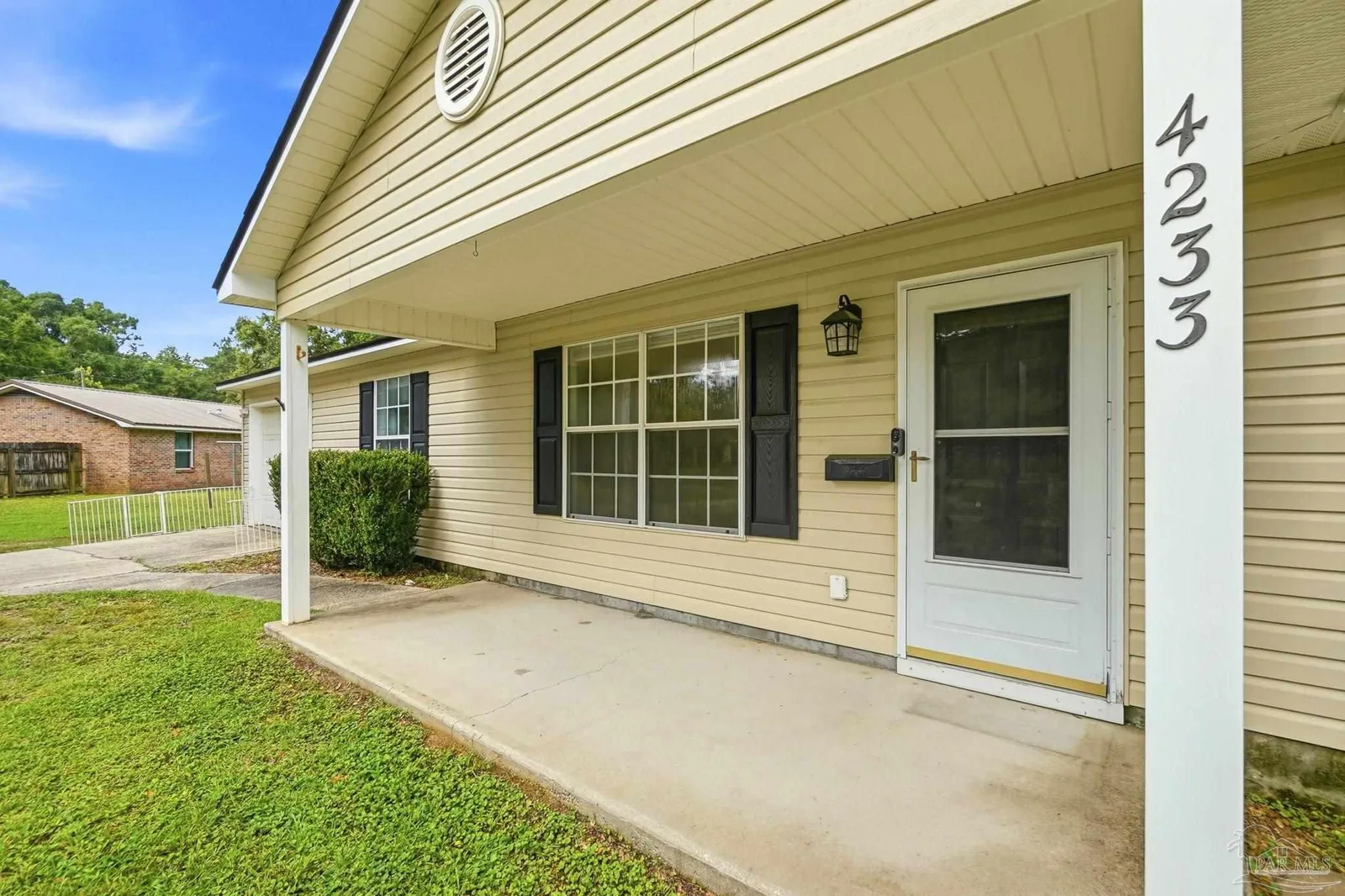 4233 Seminole Trl, Milton, FL 32583 photo 10