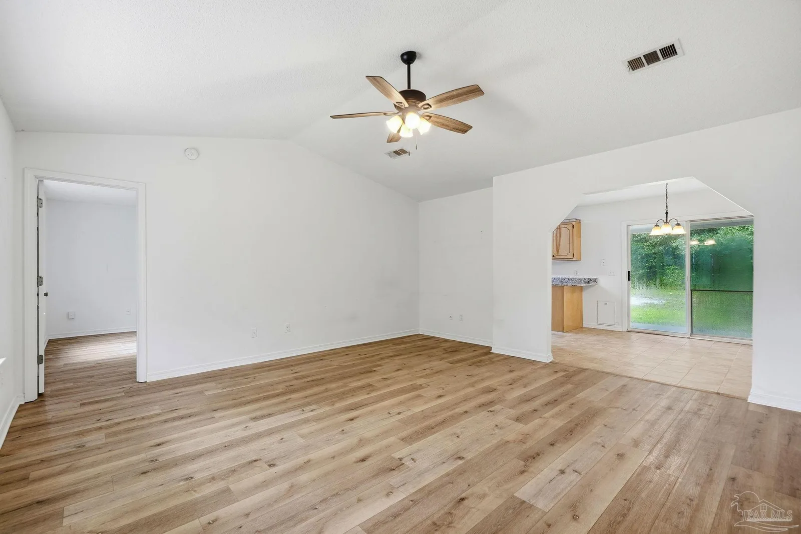 4233 Seminole Trl, Milton, FL 32583 photo 12