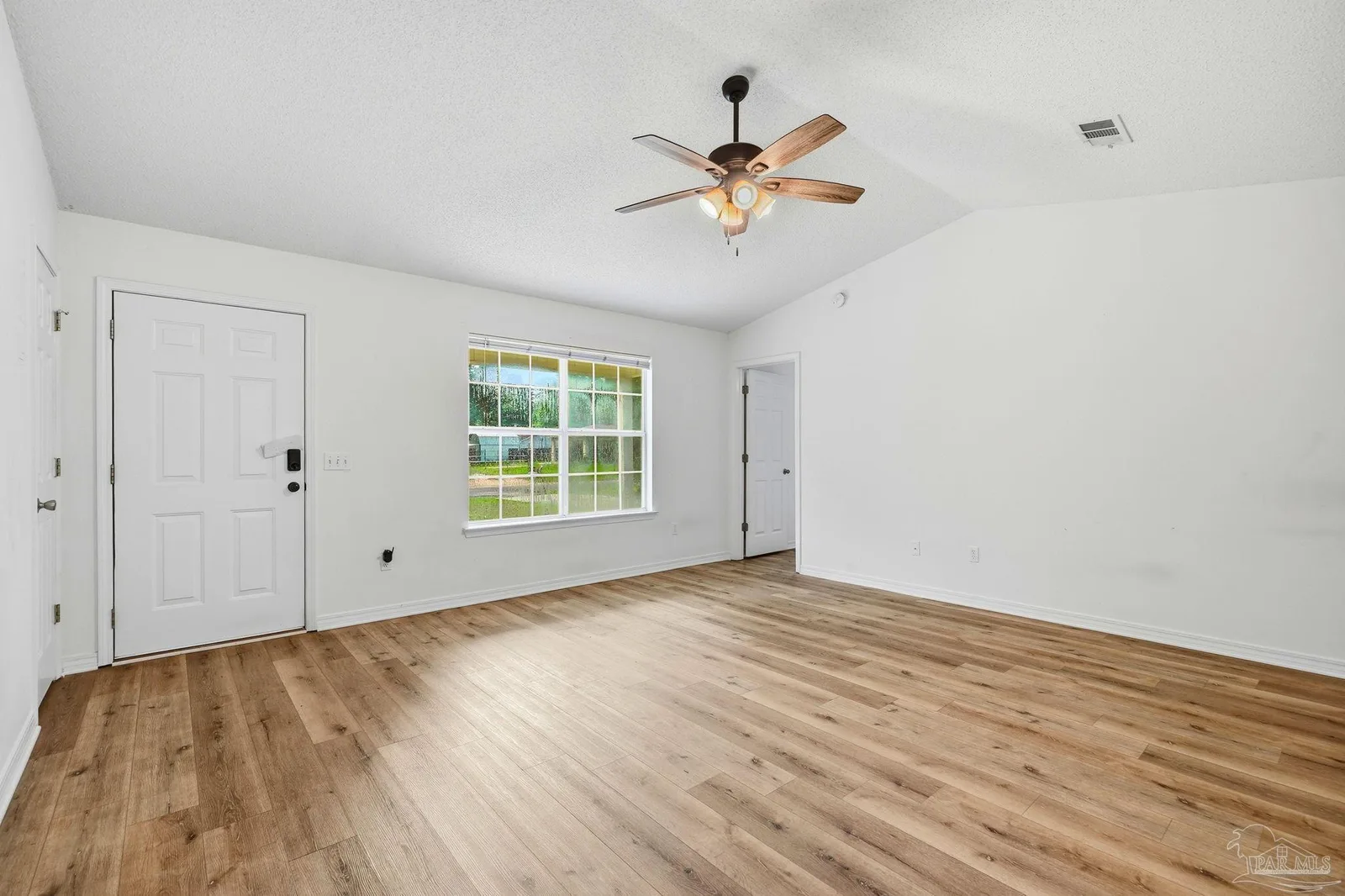 4233 Seminole Trl, Milton, FL 32583 photo 13