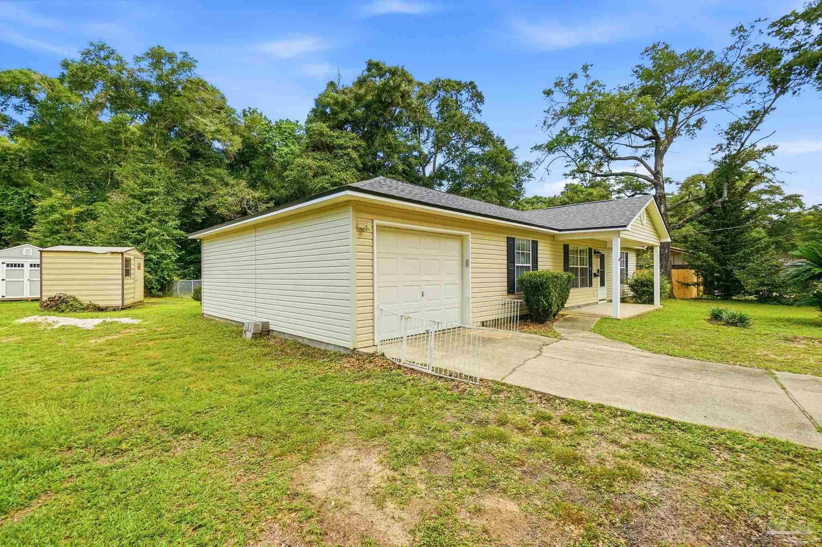 4233 Seminole Trl, Milton, FL 32583 photo 8