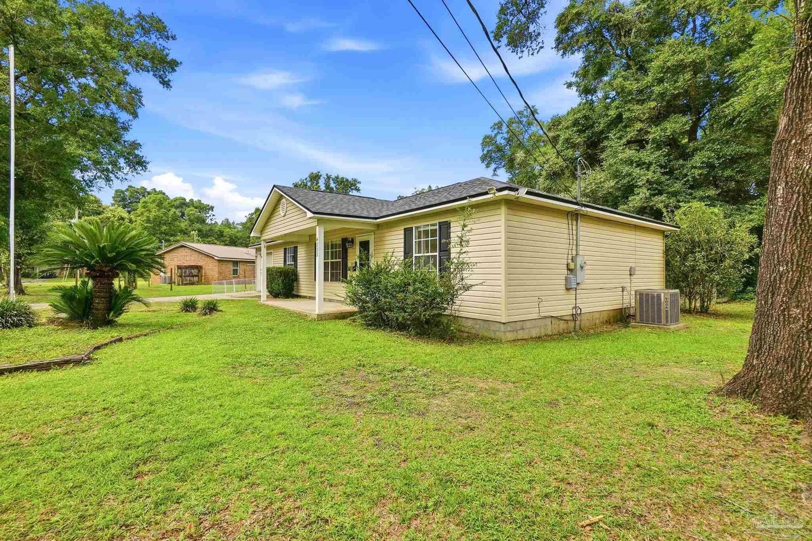 4233 Seminole Trl, Milton, FL 32583 photo 9