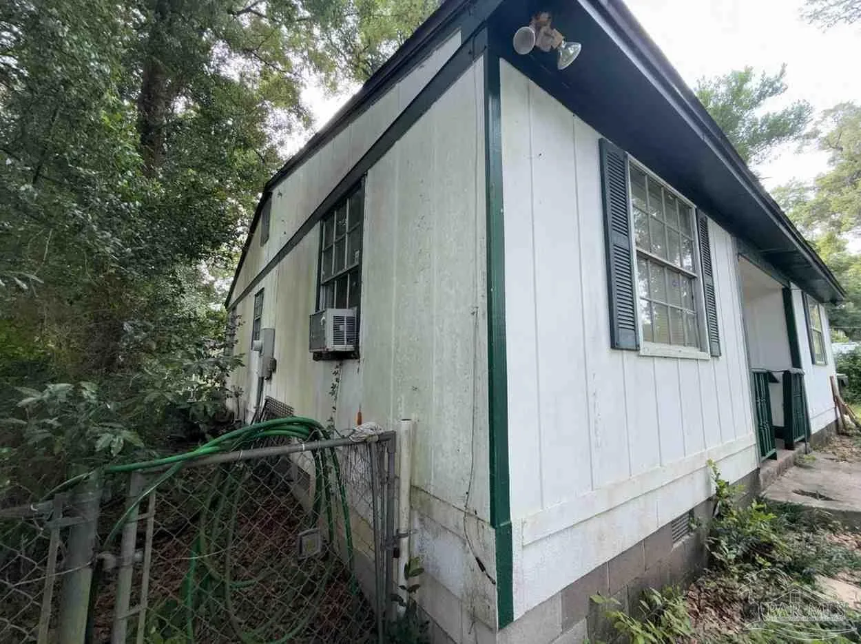 211 Citrus St, Pensacola, FL 32506 photo 6