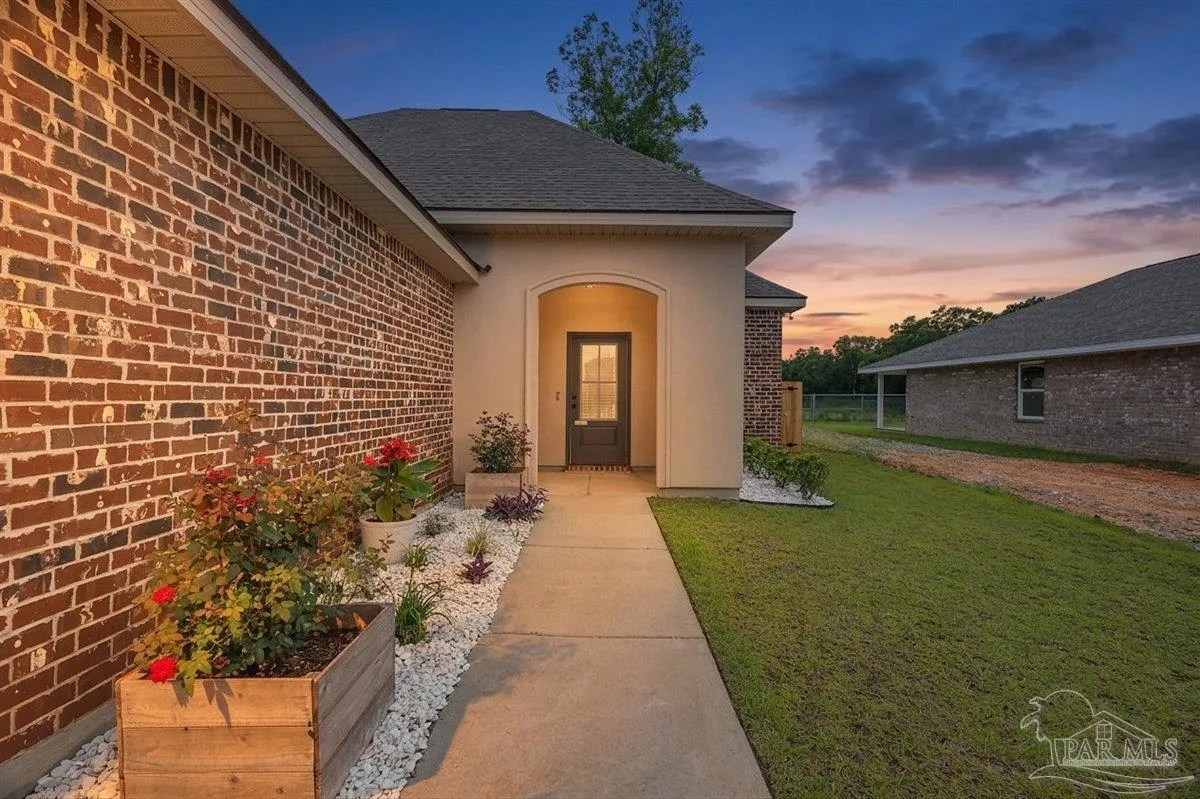4637 Sago Palm Cir, Pace, FL 32571 photo 3