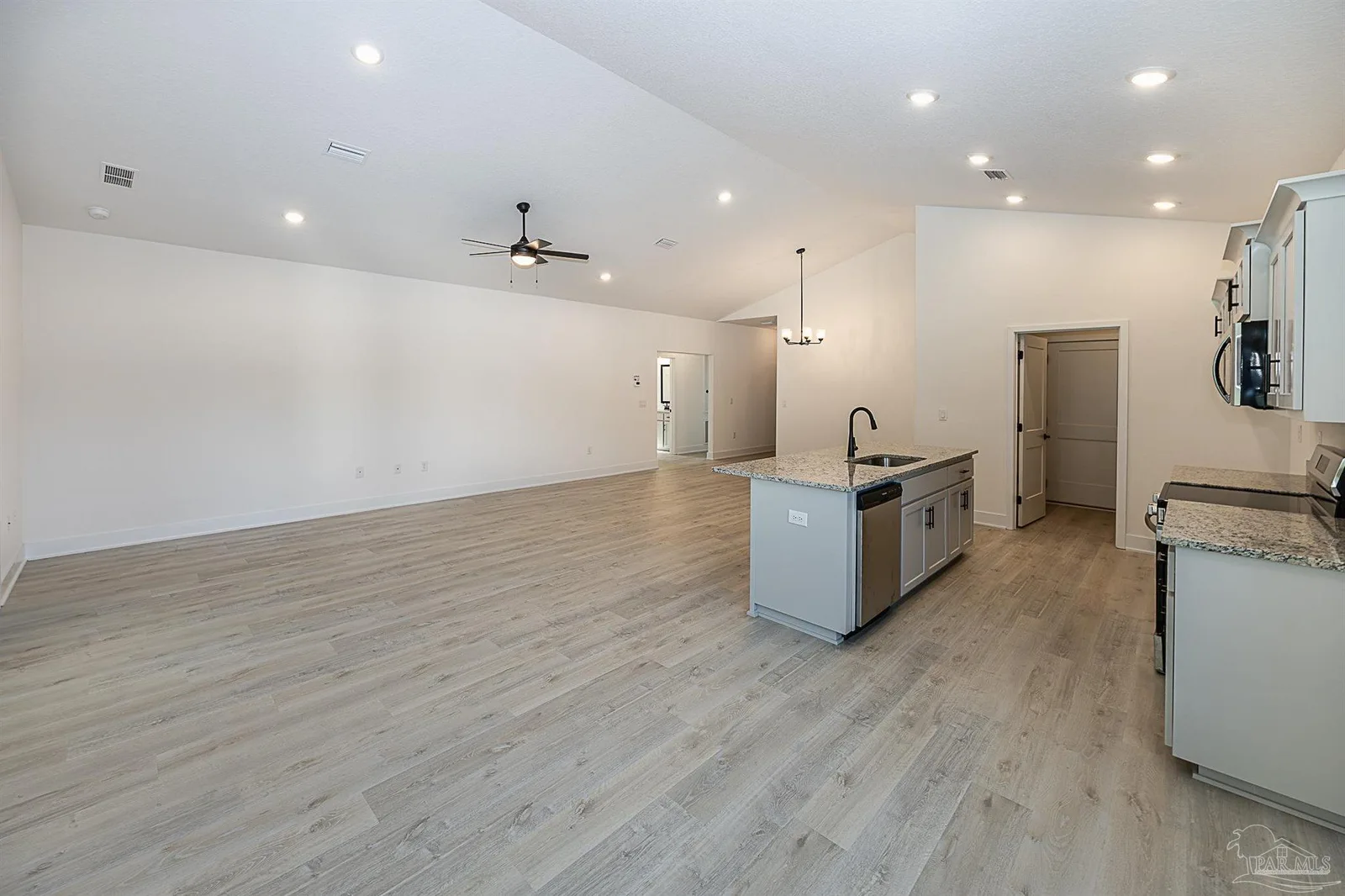 5931 Willow Mist Ct, Pace, FL 32571 photo 7