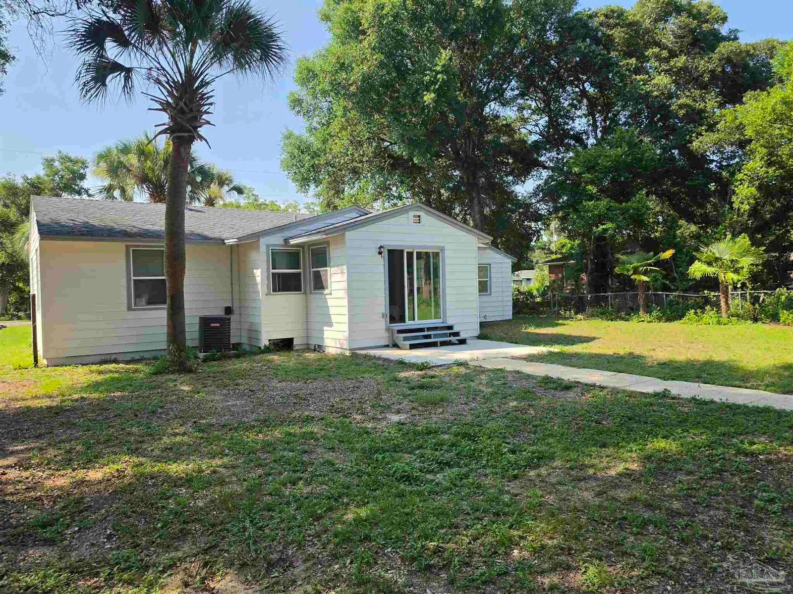 203 Henry St, Pensacola, FL 32507 photo 4