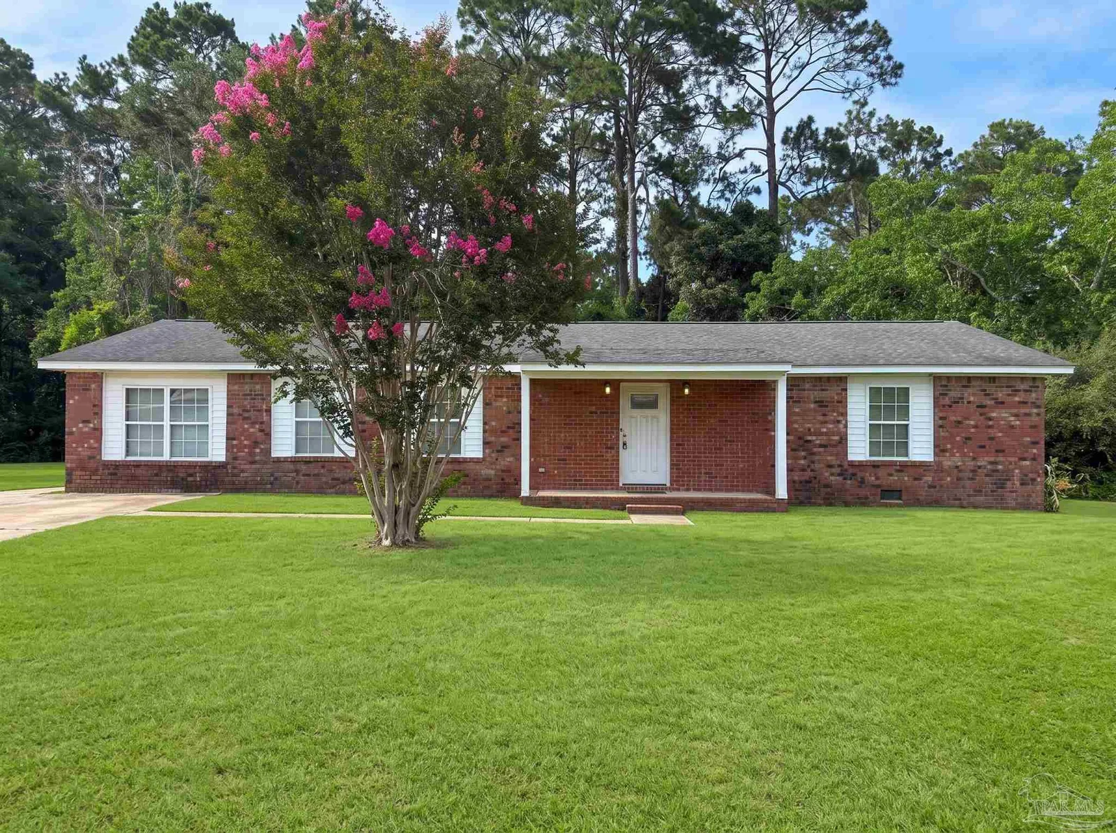 7810 Hidalgo Ln, Pensacola, FL 32526