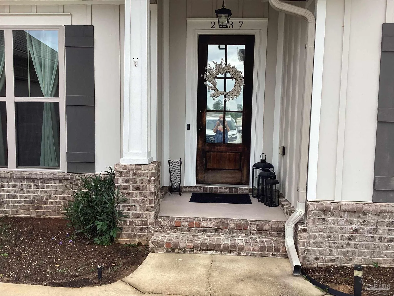 2437 Okatie Ln, Cantonment, FL 32533 photo 2