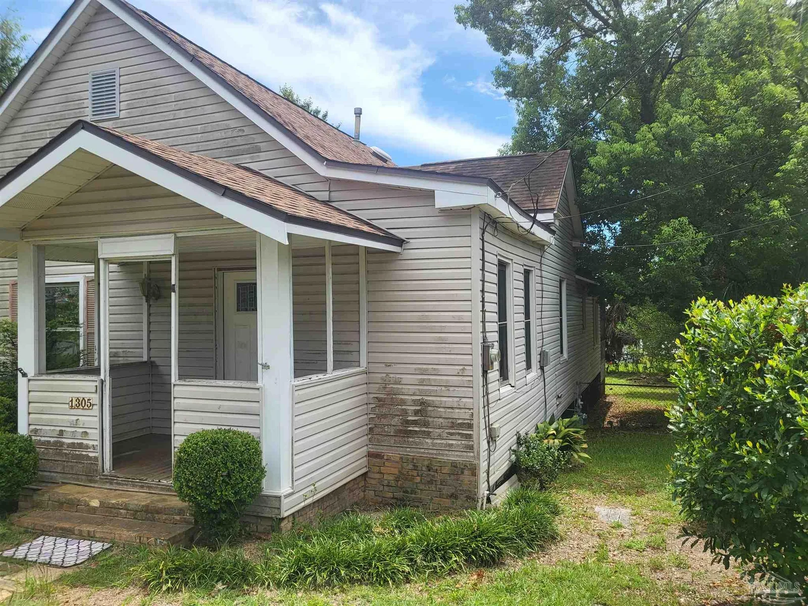 1301/1305 E La Rua St, Pensacola, FL 32501 photo 11