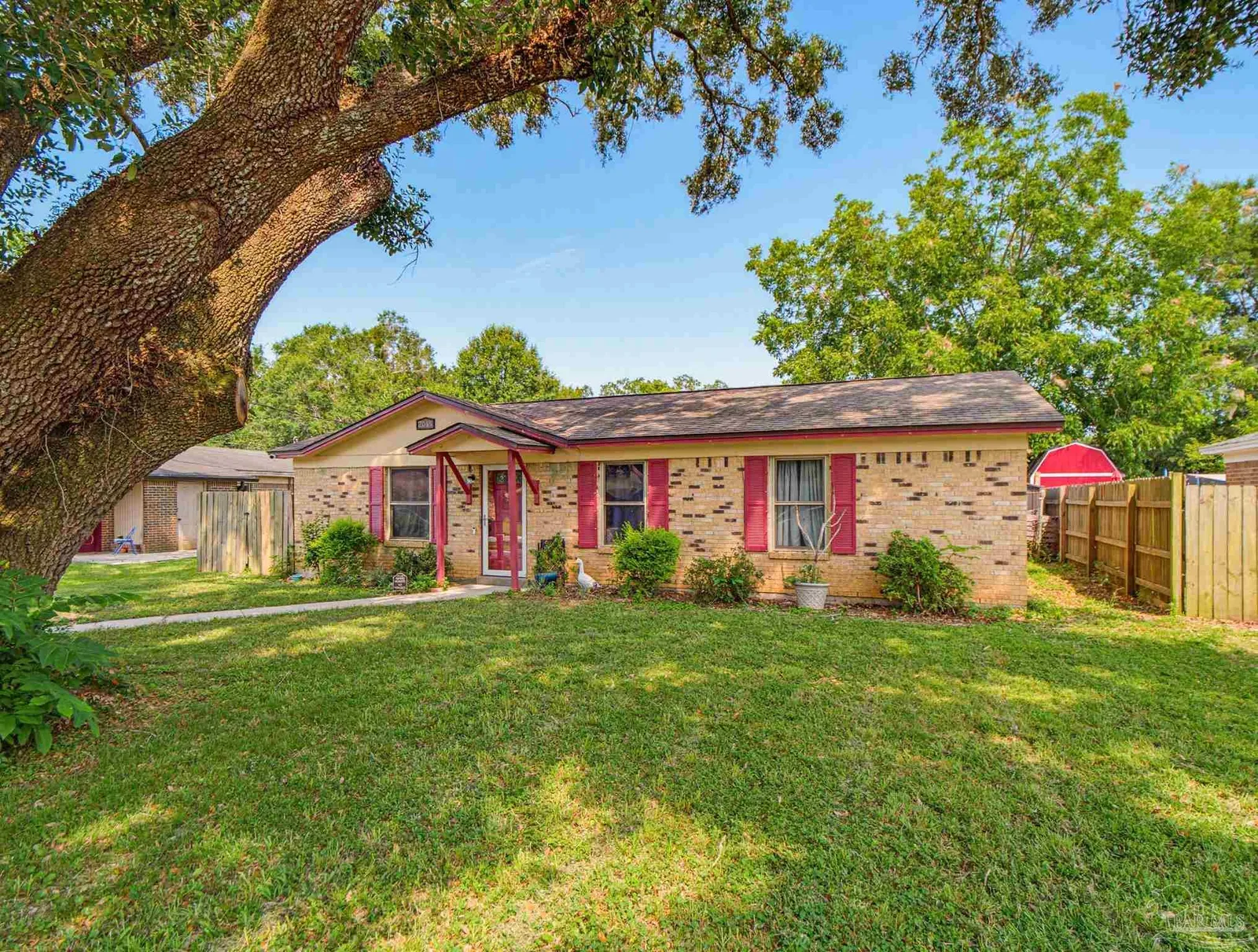 2018 Woodbury Dr, Cantonment, FL 32533 photo 2