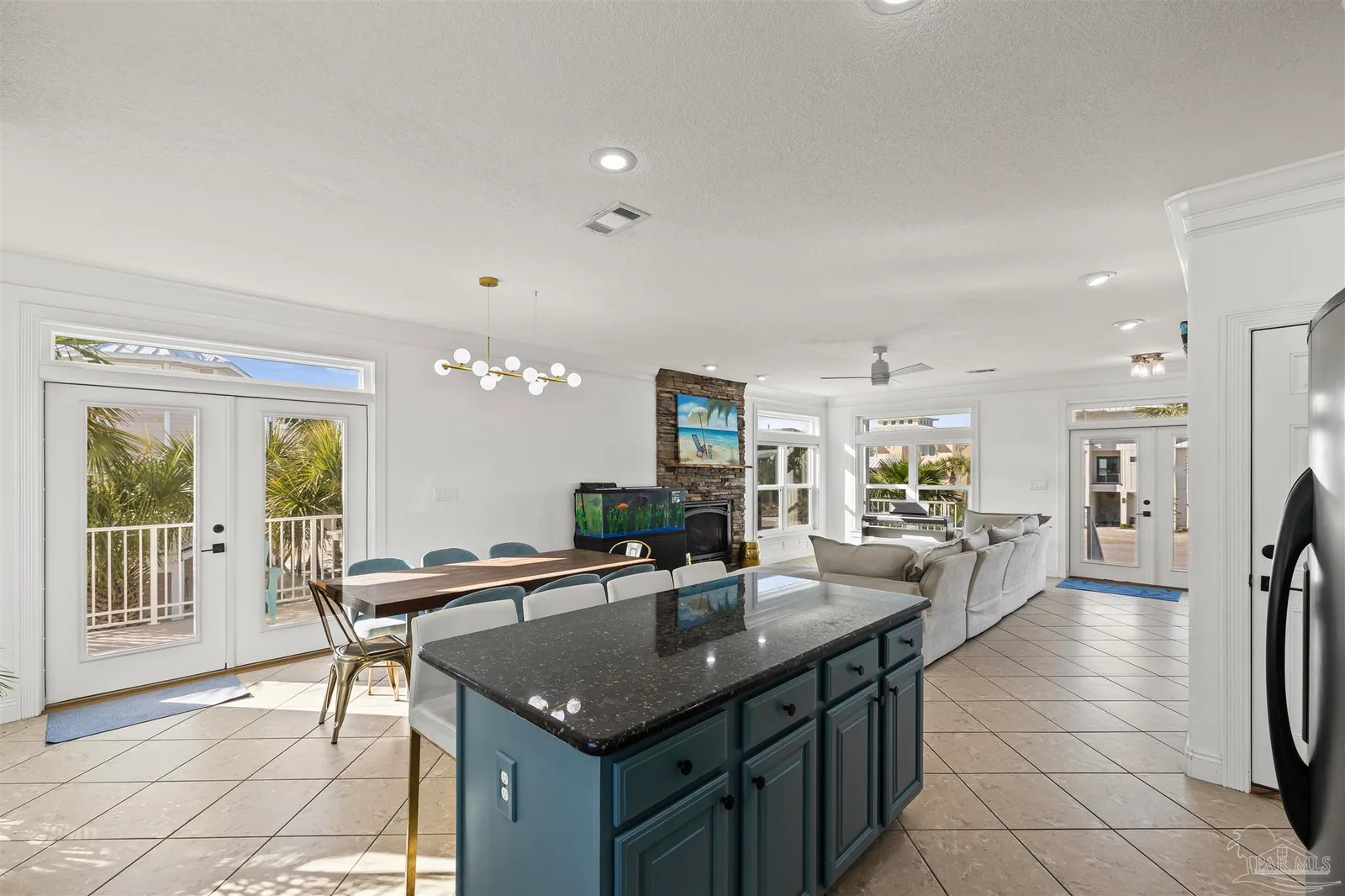 22 Seashore Dr, Pensacola Beach, FL 32561 photo 2