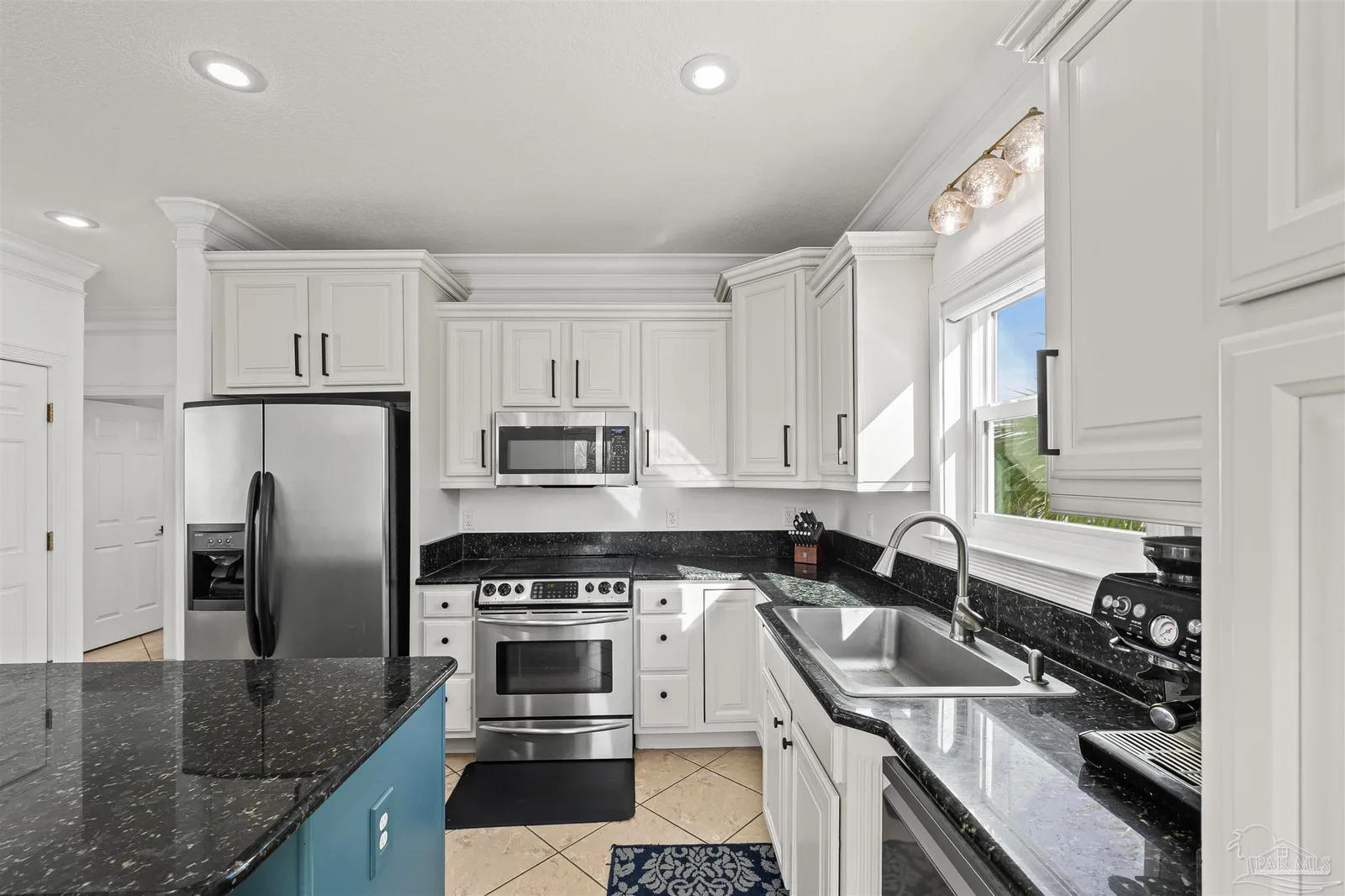 22 Seashore Dr, Pensacola Beach, FL 32561 photo 3