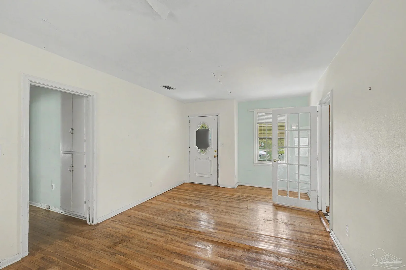 333 Gibbs Rd, Pensacola, FL 32507 photo 3