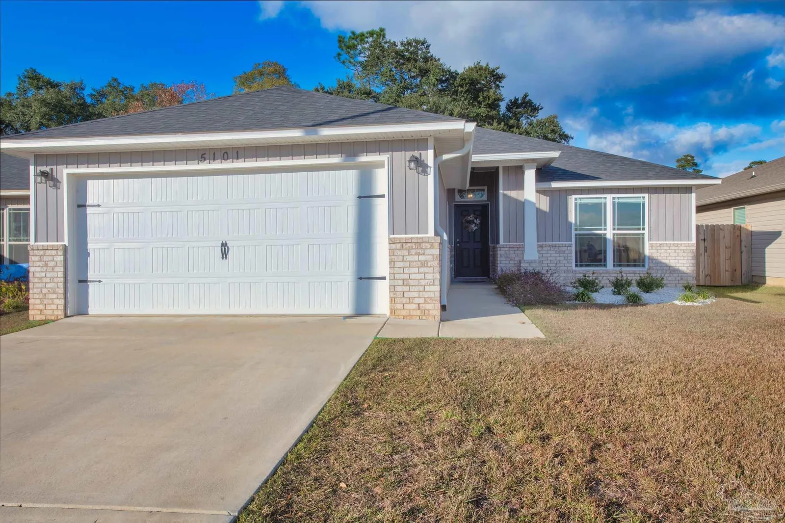5101 Peach Dr, Pace, FL 32571