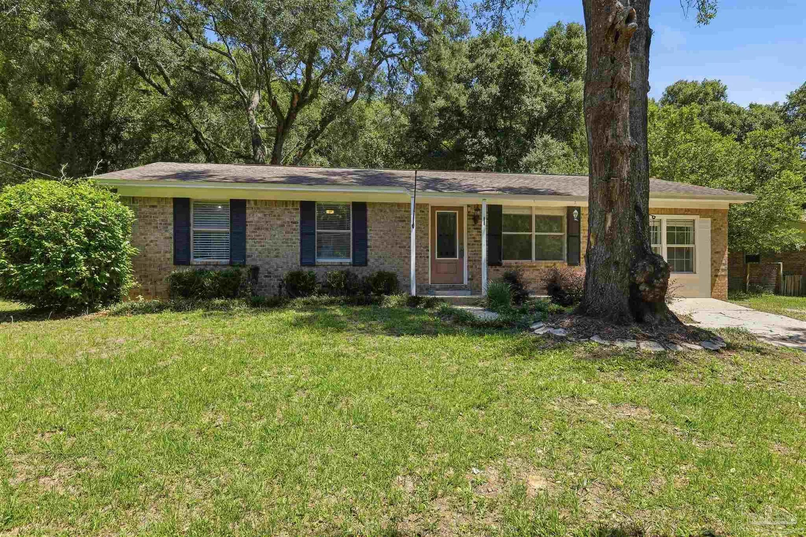 6630 Helms Rd, Pensacola, FL 32526 photo 2