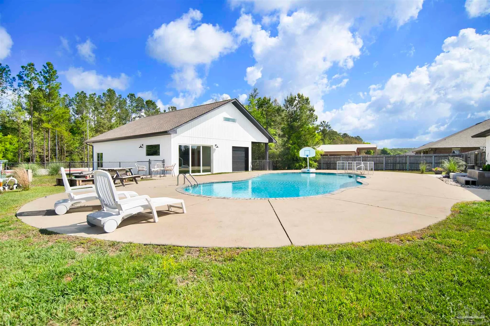 2810 Wallace Lake Rd, Pace, FL 32571 photo 2