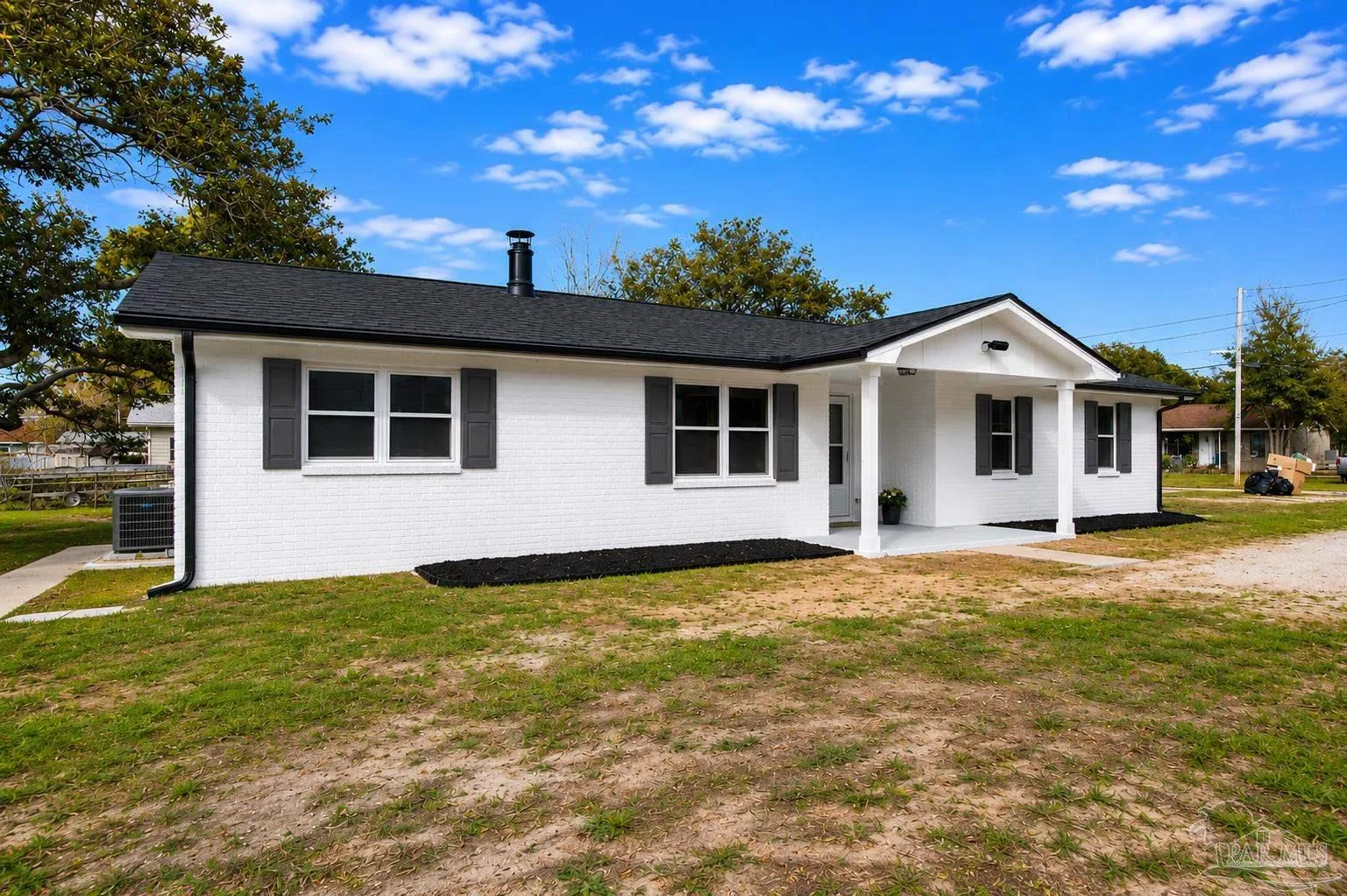 5621 Galvez Rd, Pensacola, FL 32507 photo 2