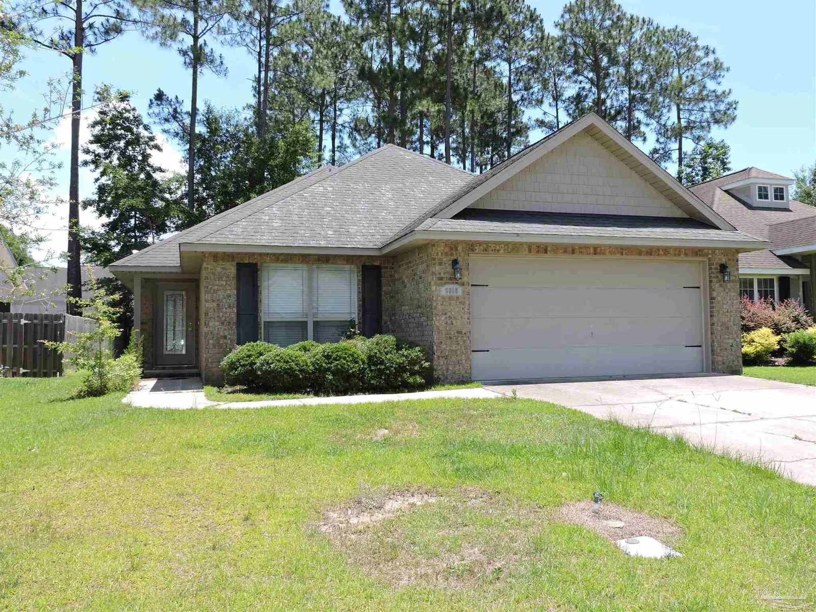6060 Dunridge Dr, Pace, FL 32571