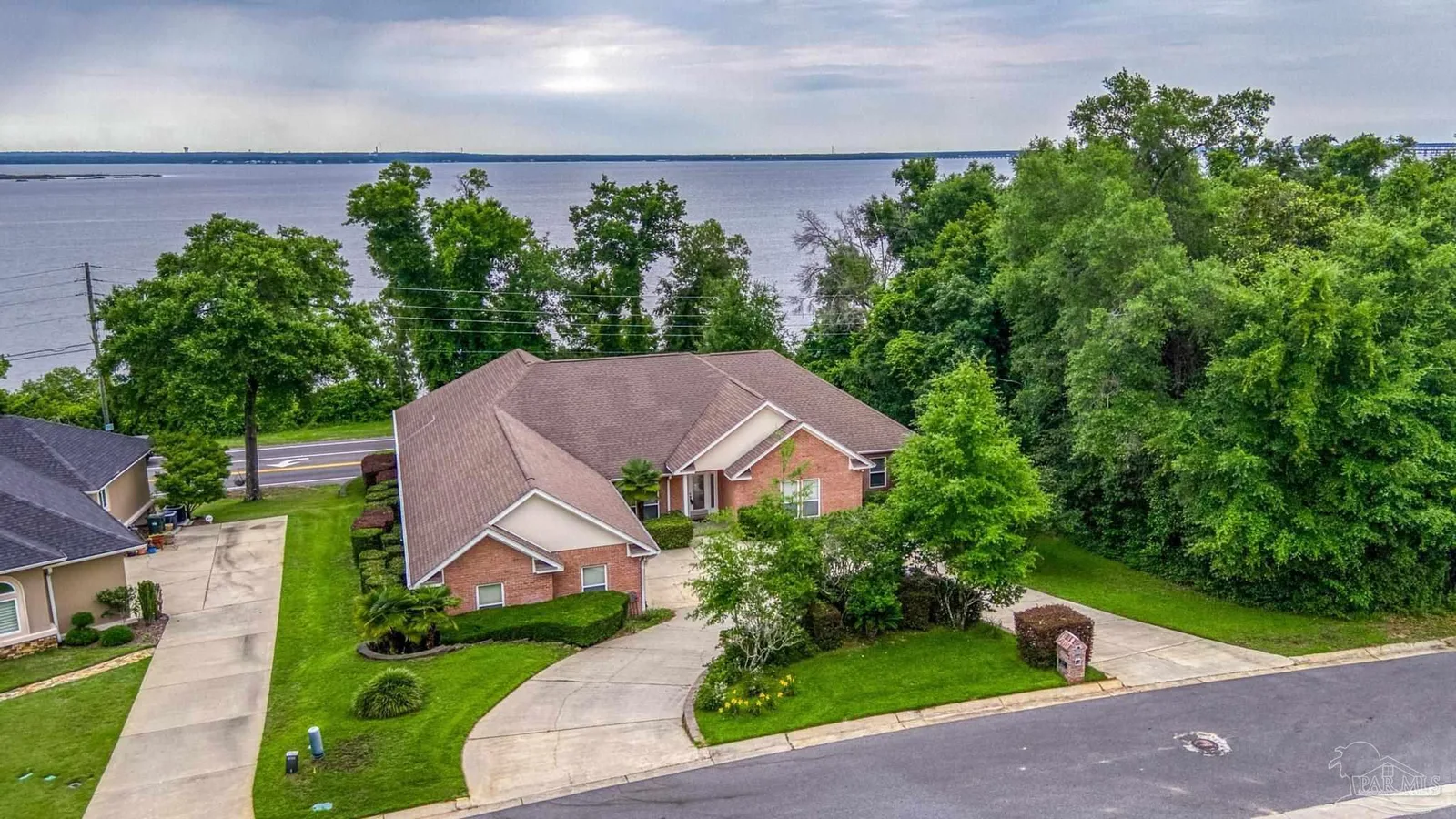 3078 Pelican Ln, Pensacola, FL 32514
