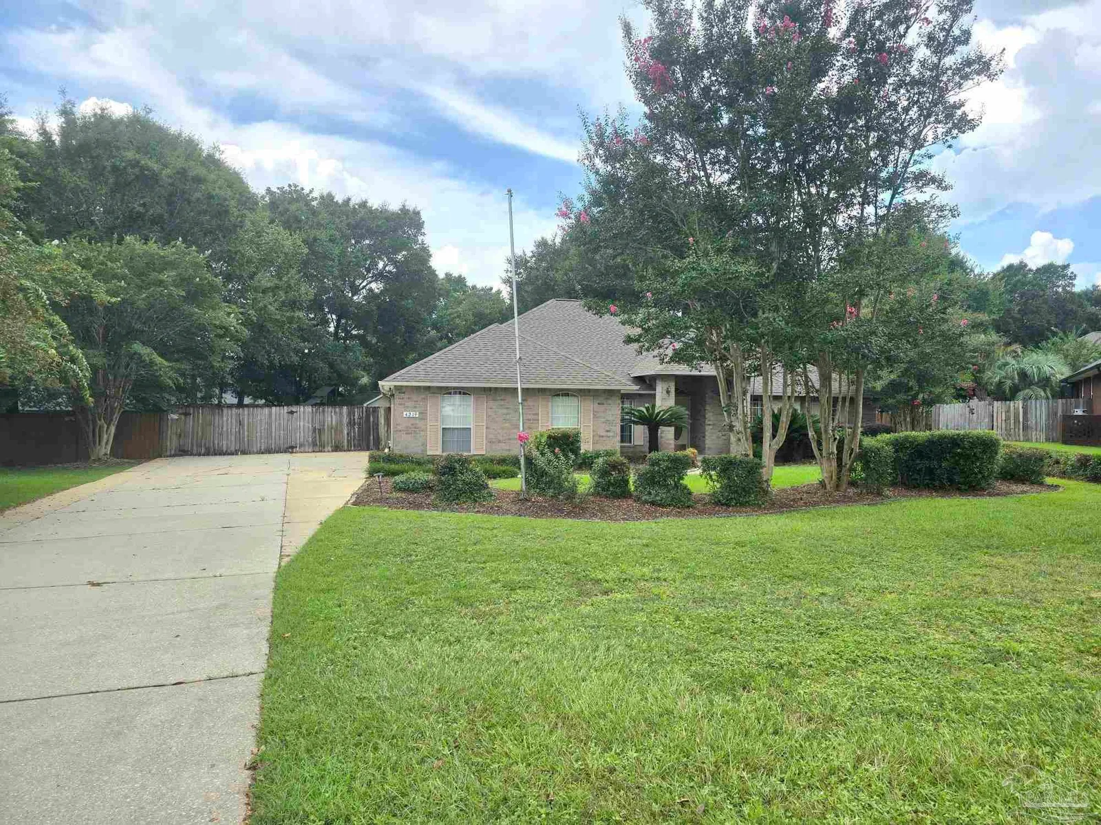 4219 Spindlewick Dr, Pace, FL 32571