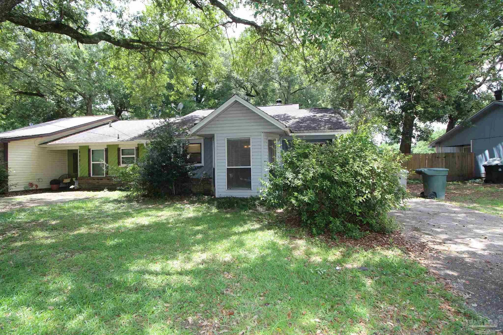 6201 Forest Pines Dr, Pensacola, FL 32526