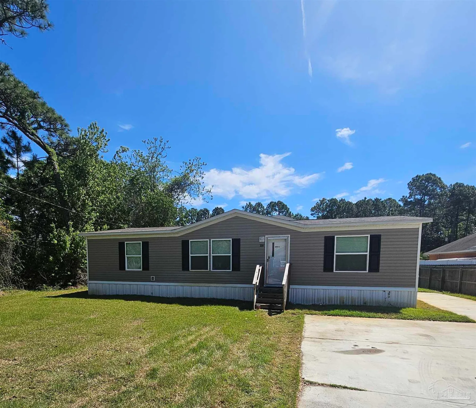 208 Starfish Rd, Mary Esther, FL 32569