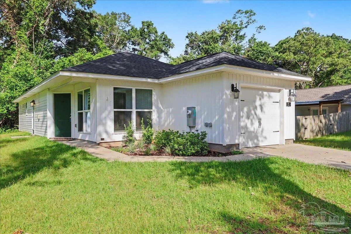171 Calvert Oaks Dr, Pensacola, FL 32514 photo 2