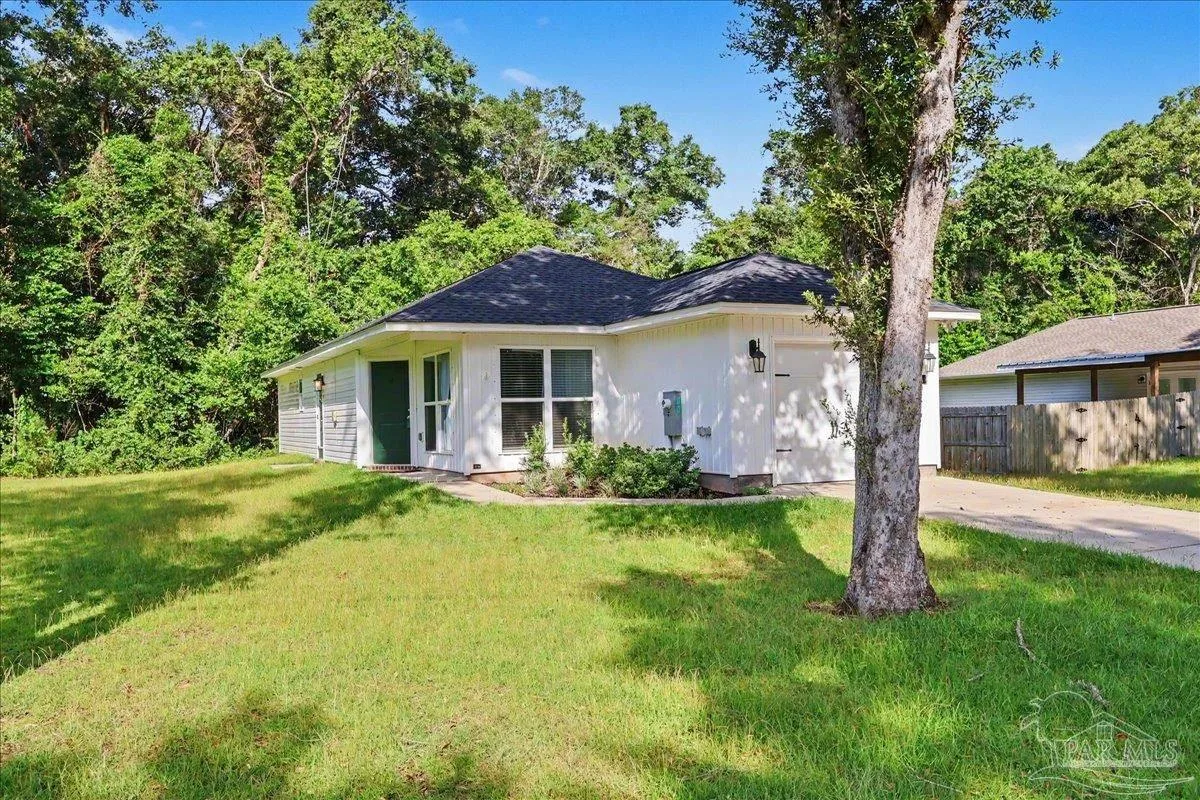 171 Calvert Oaks Dr, Pensacola, FL 32514 photo 3