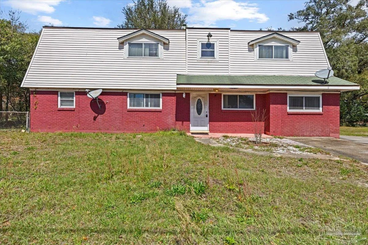 3072 E Olive Rd, Pensacola, FL 32514