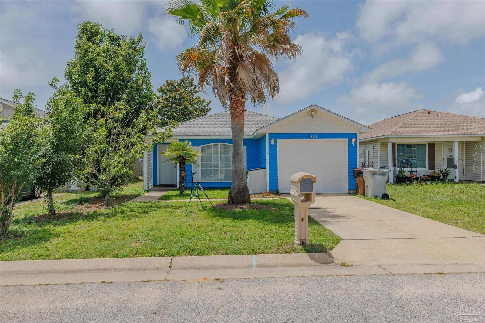 1869 Vineyard St, Navarre, FL 32566 photo 2