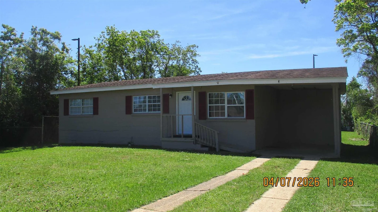 3 Cherokee Trl, Pensacola, FL 32506