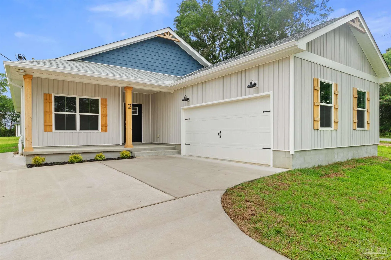 2 Coweta Rd, Cantonment, FL 32533