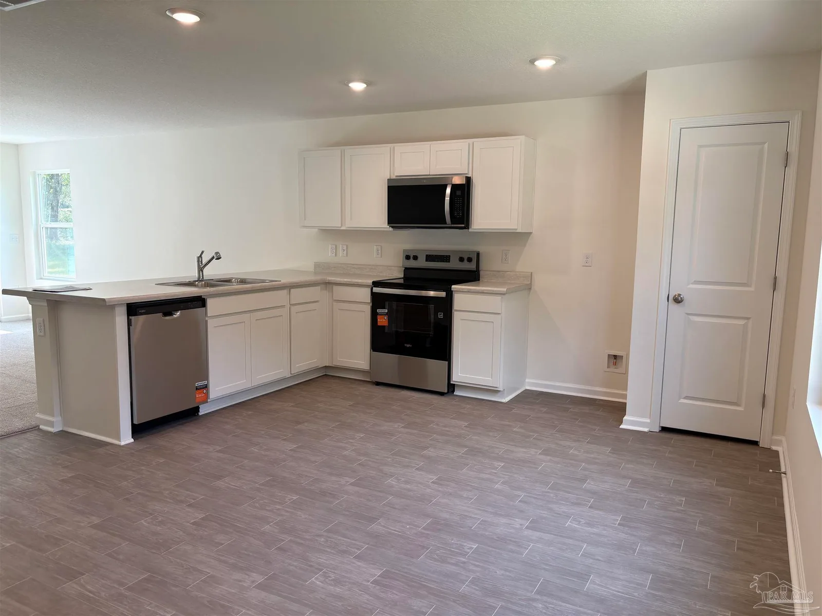 5705 Meadow Rd, Milton, FL 32583 photo 3