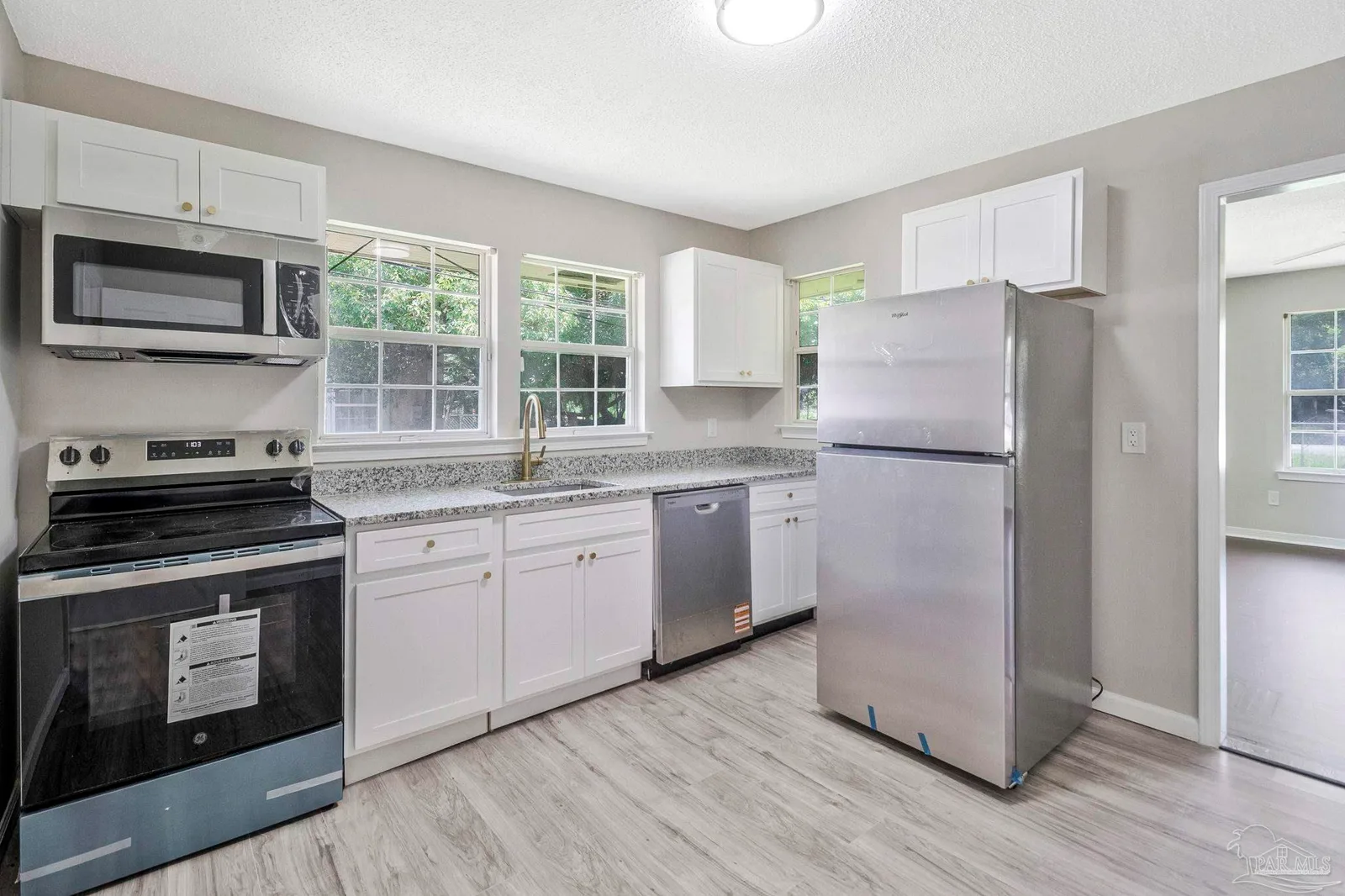 3031 W Jackson St, Pensacola, FL 32505 photo 5