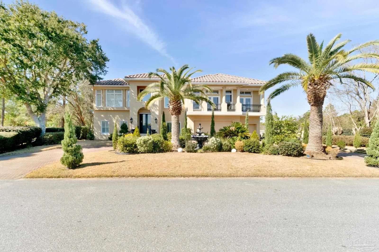 2 Colley Cv, Gulf Breeze, FL 32561