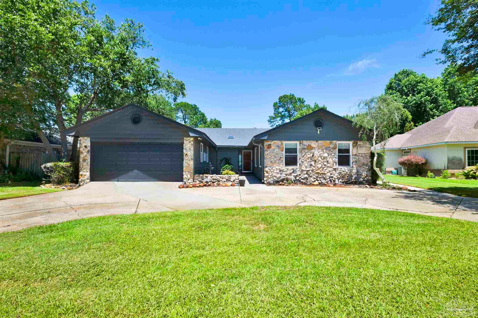 25 Arapaho Dr, Pensacola, FL 32507 photo 2