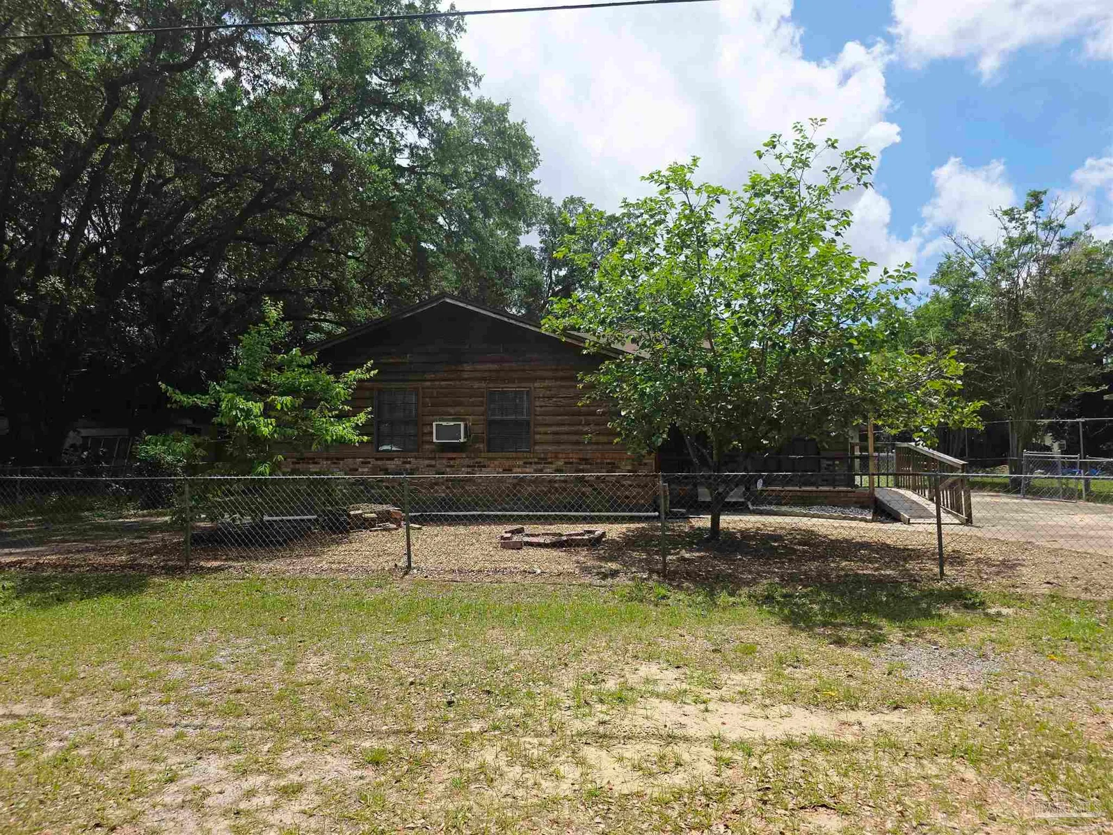 335 Vera St, Pensacola, FL 32514 photo 4