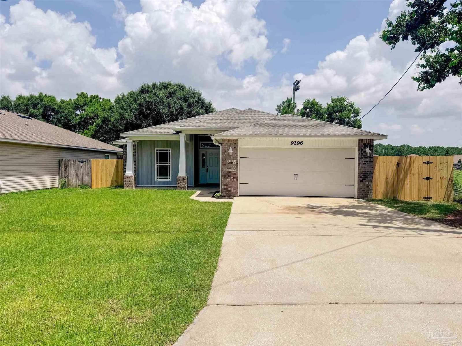 9296 Military Trl, Navarre, FL 32566 photo 2