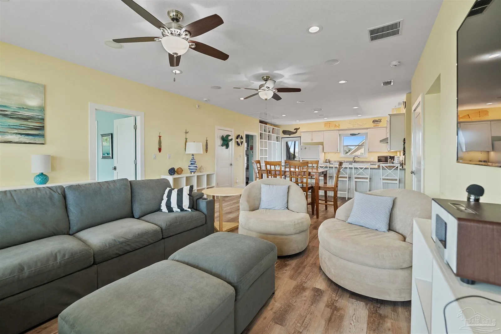 8162 Gulf Blvd, Navarre Beach, FL 32566 photo 13