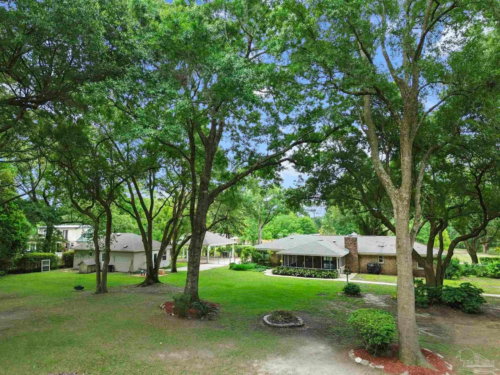 3338 Pursell Ln, Pensacola, FL 32526 photo 2