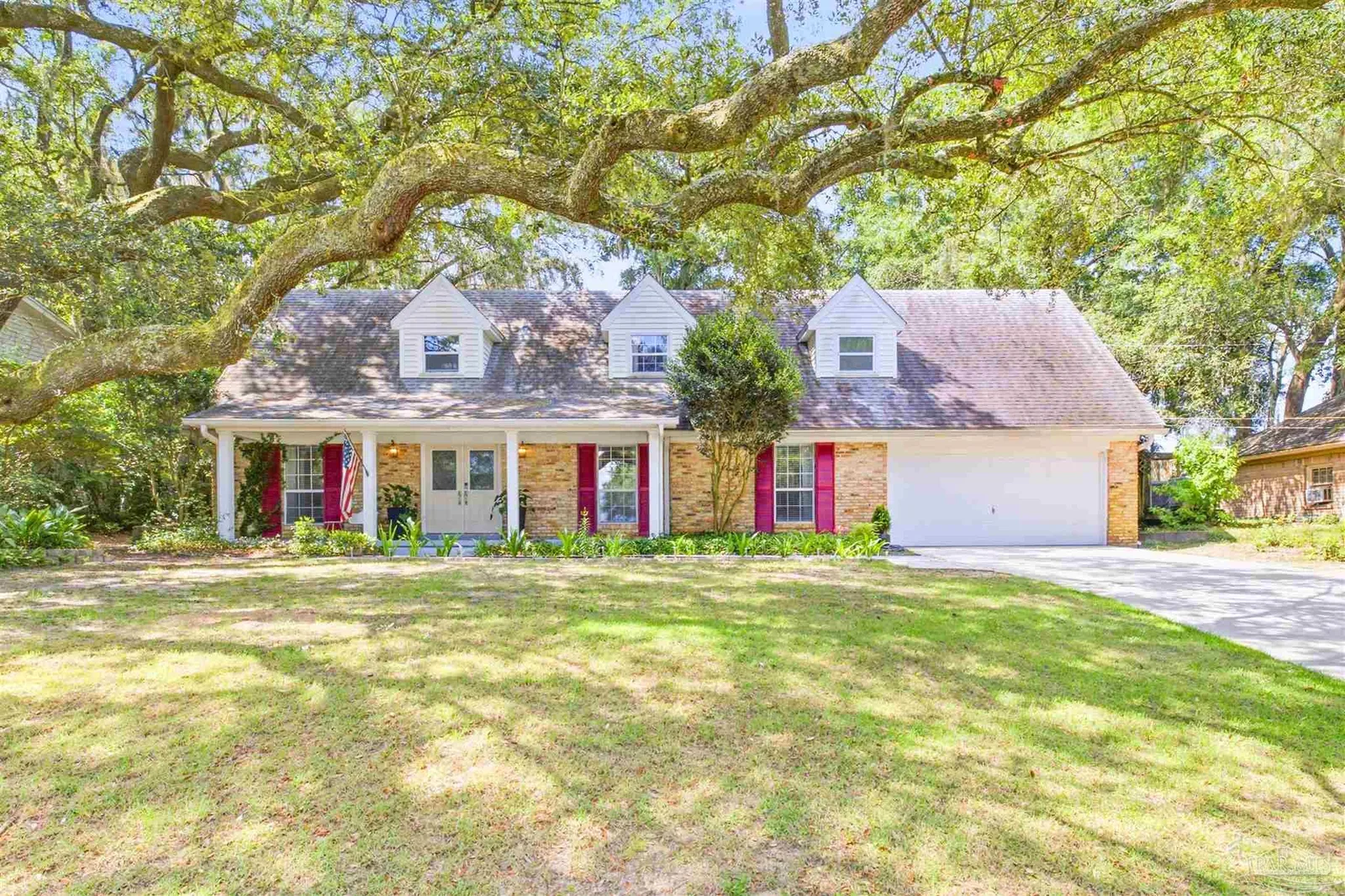 5307 Lakewood Dr, Milton, FL 32570