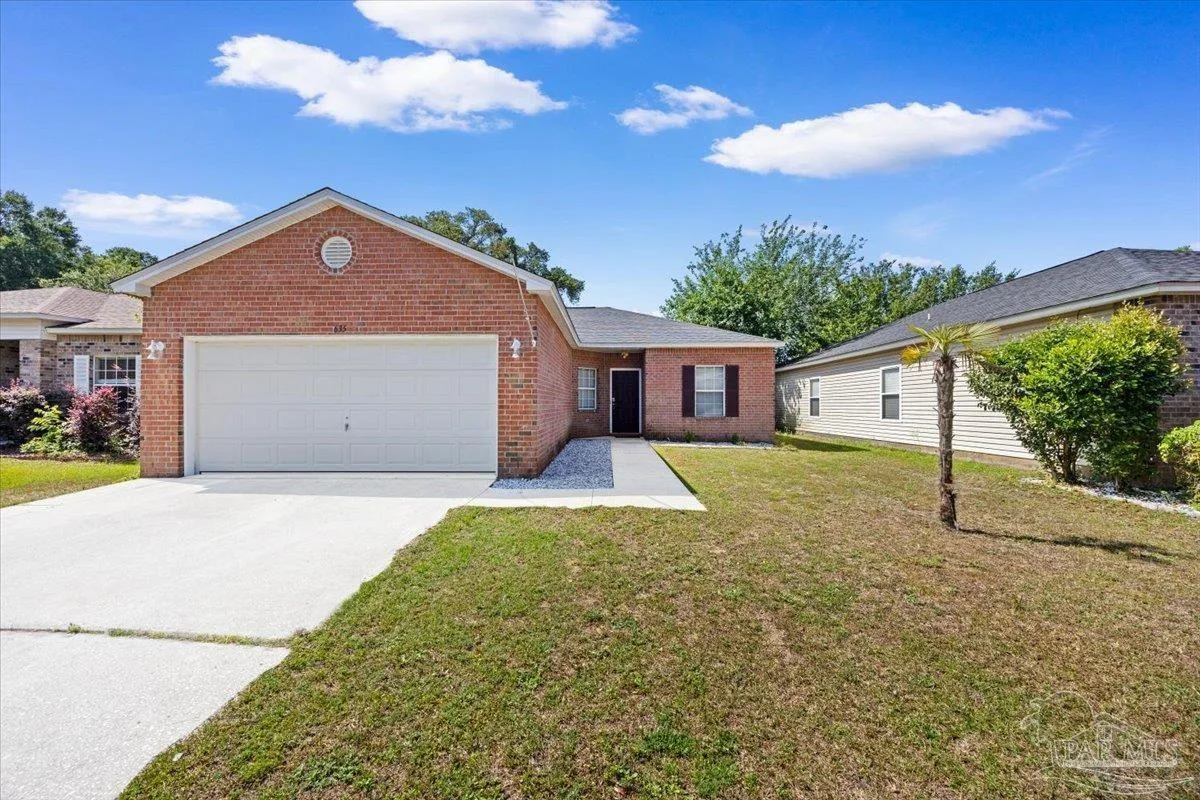 635 Saleta St, Pensacola, FL 32534