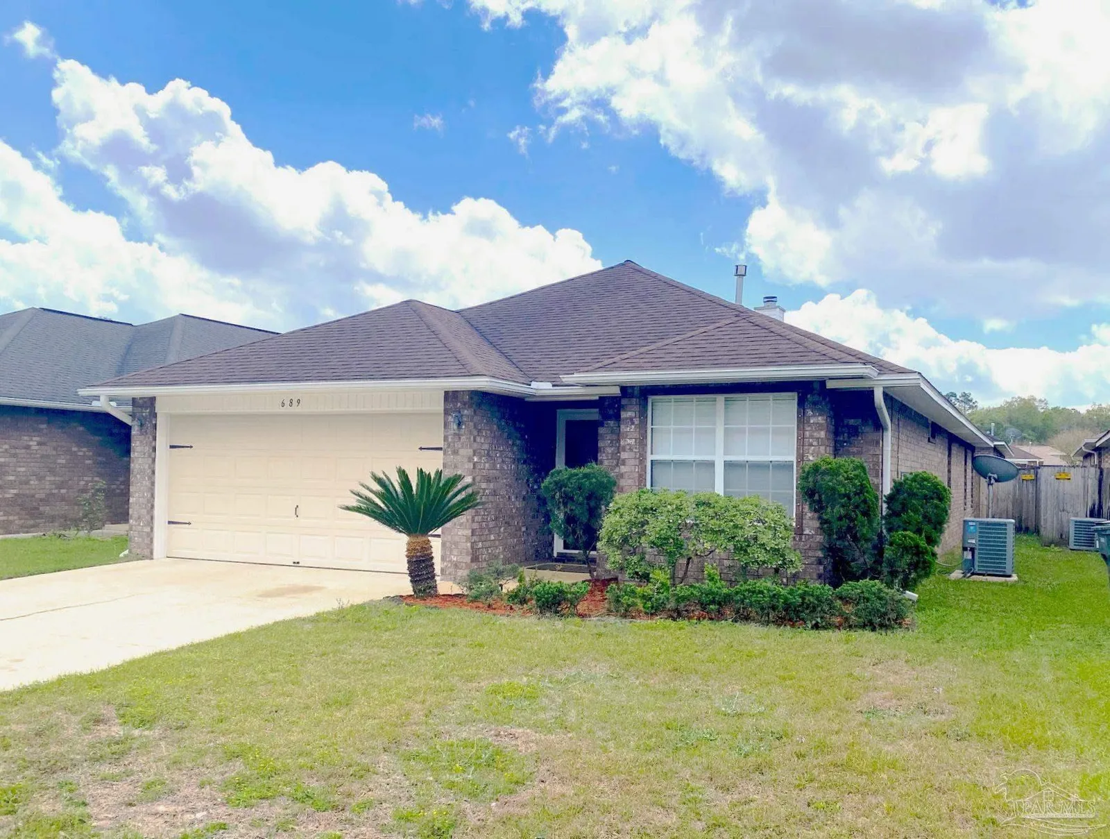 689 Mozingo Ln, Pensacola, FL 32514
